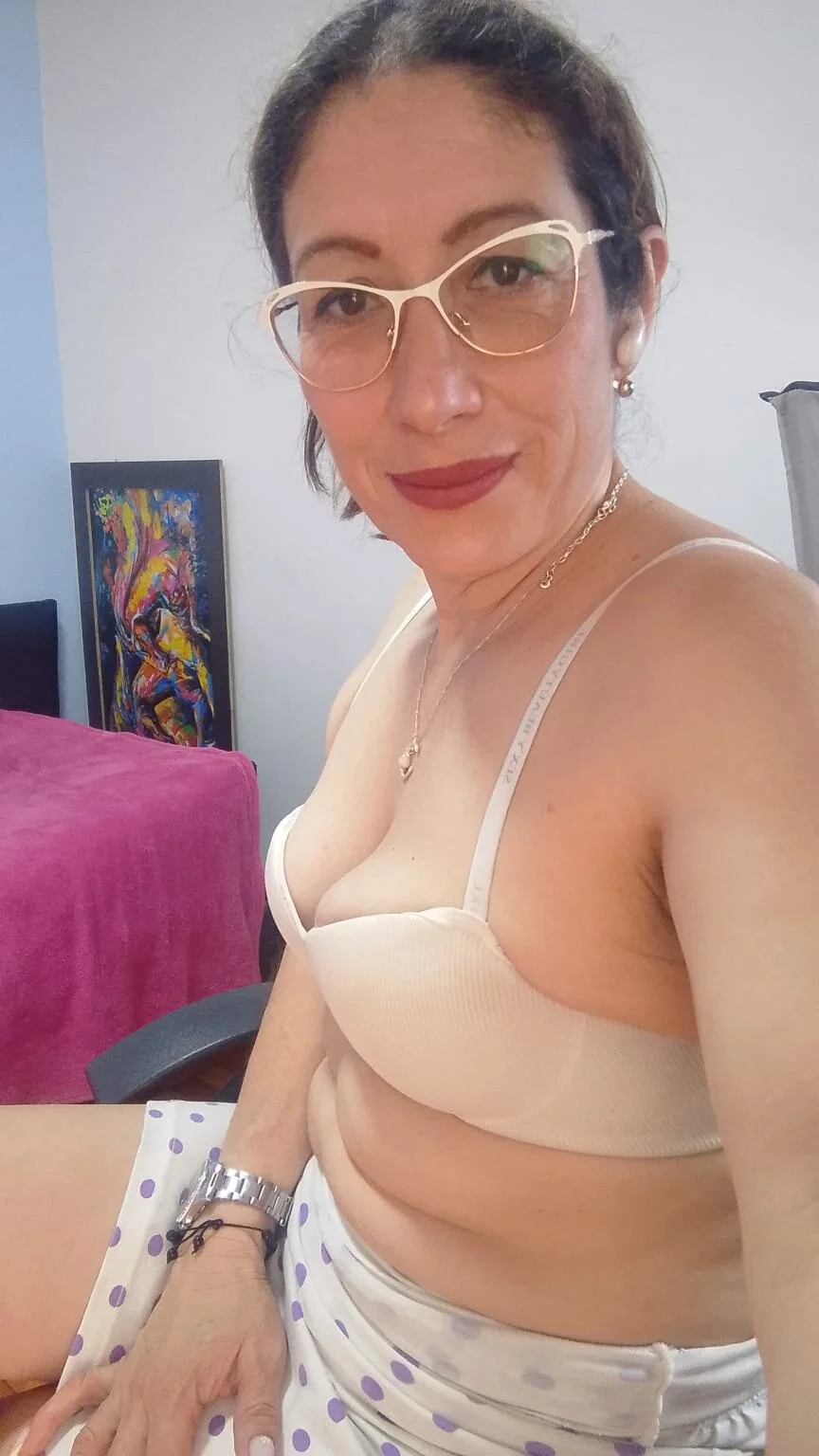 kaylaMinov_ immagine di tendenza 2348