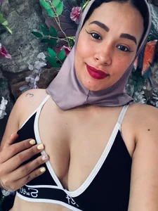 Discover my most flirtatious side. 👀😍 de ShanaJamil Foto 2