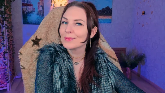 Public de LanaRadiance  4 Imagens