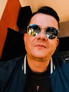 deskriptiveMe myself.. Bild