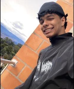 JamesDreams One day in my best friend’s house Foto 2