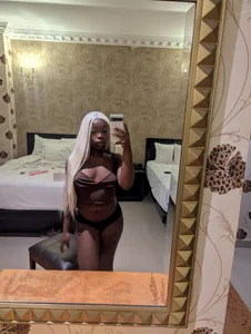 More Jadera🥰 de thejaderavixen Foto 5