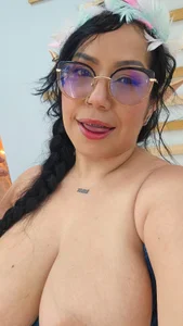 angeline_blake_My beautiful tits and perverted face图片 2