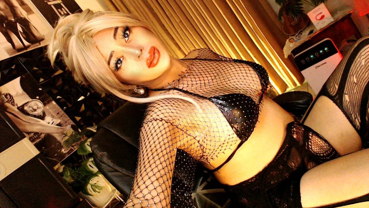 BIGCOCKFORYOU de KYLIE_SHEMALE  Imagens