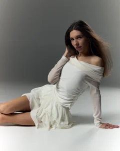 White de KellyShines  8 Imagens