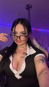 YoungAshley Public Foto