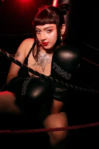 BOXXXING! 👿🔥 de scarlett_venom_  2 Imagens