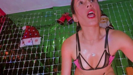 Rubi_Erotic_ Public Foto 9