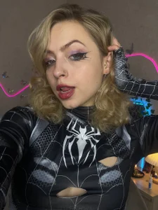 Oh and you're already in my web ahah de lavenderluxe  Imagens