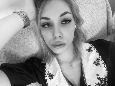 Leila_Vanilla B&W mood Pic 5