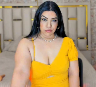 Alanna-sloppy Public Gambar