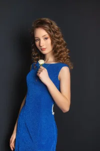 AuburnConfetti Liva Lifestyle Pic 3