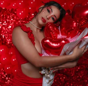 GraceWallace_ San Valentin Pic 3