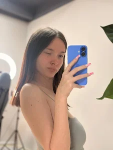 new de Eva_Leeee  photos