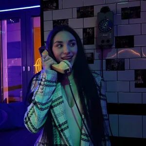 HolleySissel Public Pic 6