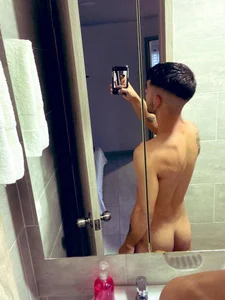 ARON de SpicyBoys_X  Imagens