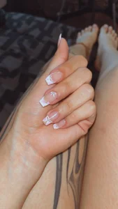 Sofy_Brm Manicure and Pedicure slika 2