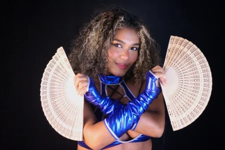 aleja_montiel__ Warrior of Pleasure 🪭💙 Foto 5