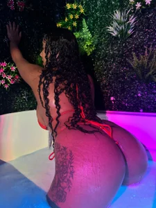 serena_willow take off my swimsuit I'm hot Foto 7