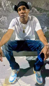 Zdjęcia ShaeDaStud UrFavStud:  2