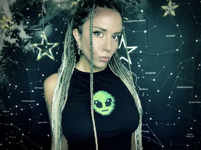 WonderGirlX Public Pic 2