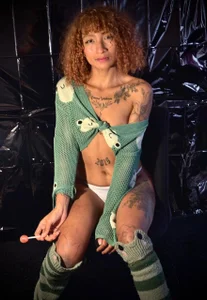 knelaTentationRsのPublicの 8枚の写真