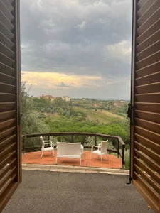 mercedescuteeのitalyの枚の写真