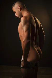 Susi_and_mat kullanıcısının Horny Mat albümü -  3 fotoğraf