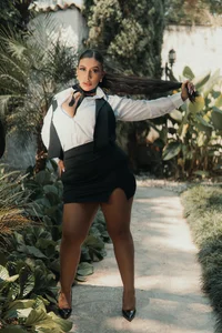 LeahLombardi_ Ur beautiful boss is here Immagine  3