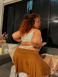 MaraaSweett curvy, confident and hot😈🔥 Pic