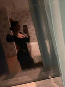AiRoders XXX nøgenfoto 4