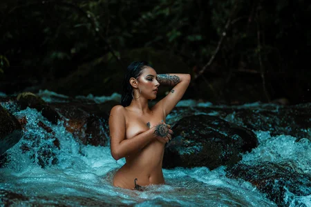 CinthiaCollins Come sin with me Pic 2
