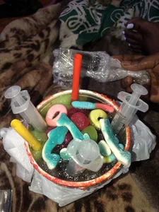 Let's drink de suggar_mommy777  4 Imagens