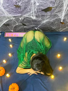 Temptation in the Dark👻🎃 od KelseaDream  3 snímek