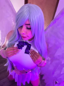 eval_lee18 Beauty Elizabeth Pic 2