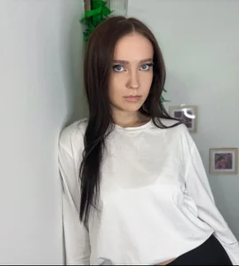 Bonny_Red_ Public Foto 5