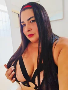 Alessandra_Smith: Que tal de negro? ( 3 фото)