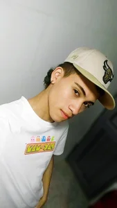 yulian_vasquez Public 사진 3