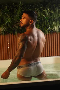 bruno_miller_ kullanıcısının Dark, Firm, and Desired 😊 albümü -  5 fotoğraf