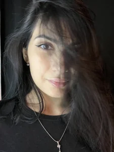 GumusGuray Public Pic