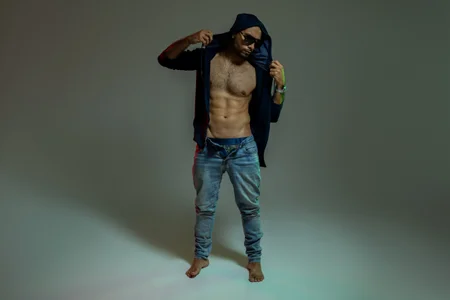 TylerJhon's XXX Nude Photo 1