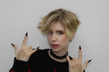 Angel_Julles Public صورة واحدة|Angel_Julles Public صورتان|Angel_Julles Public  4 صور|Angel_Julles Public  4 صورة