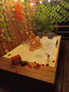 lili_breastxxx photos Pic 2