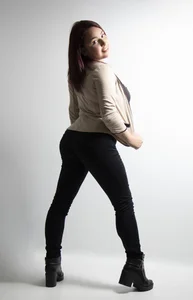 LizzRouse A little different Pic 3