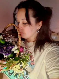 BubbleEmma Flowers for me💐💐💐 Pic