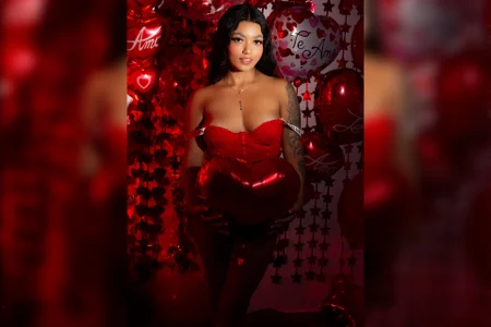 emma_carterr1 Would you be my Valentine? 💞 Bilde