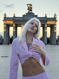 krisliiiia Public Pic 2