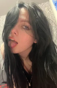 Eva_Hot96 Public Pic 2