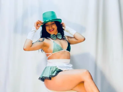 Eimy_Sexy_ Public Pic