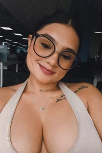 michellee444 🖤 Pic 4